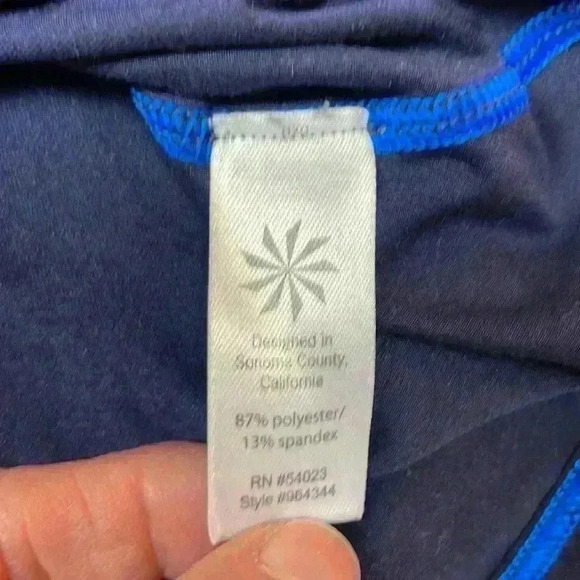 Athleta women’s pullover workout top with thumb holes crewneck size large navy - Picture 4 of 9